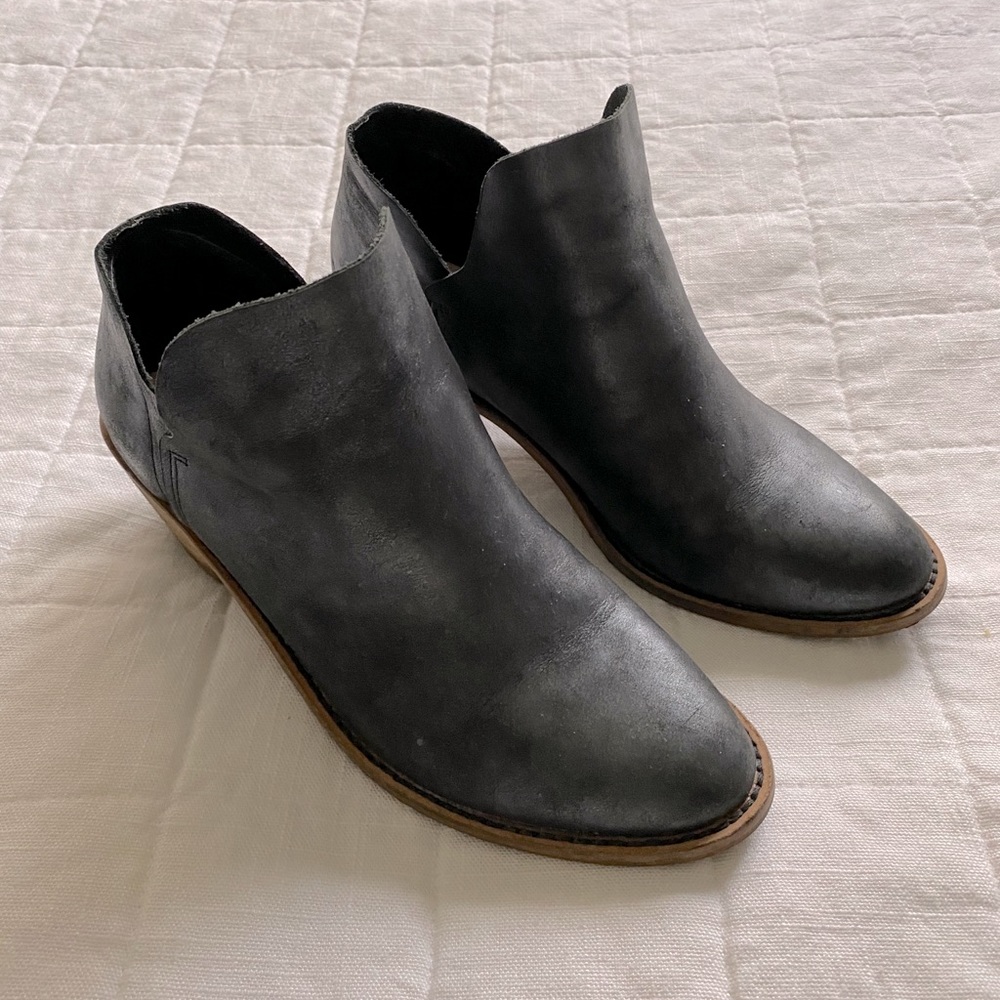 Kelsi Dagger Ankle Booties